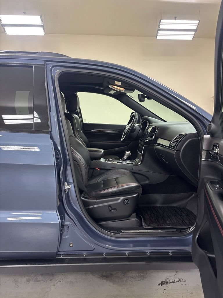 Used 2021 Jeep Grand Cherokee Trailhawk w/ Trailhawk Luxury Group AWD/4WD image 25
