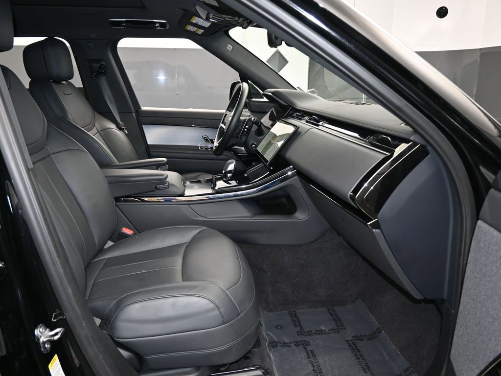 Used 2024 Land Rover Range Rover Sport Dynamic SE image 45
