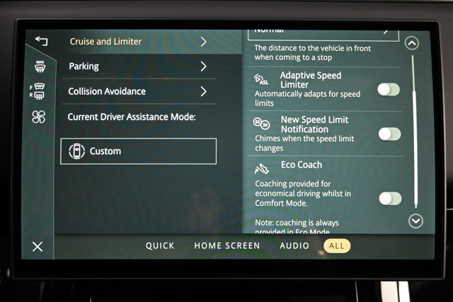 Used 2025 Land Rover Range Rover Sport SE AWD/4WD image 89