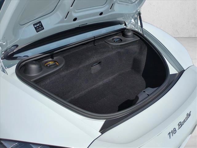 Used 2025 Porsche 718 Boxster RWD image 21