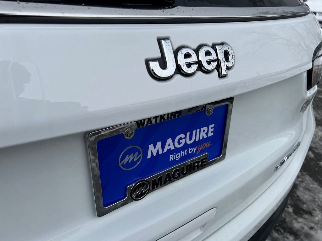 New 2026 Jeep Compass Limited image 9