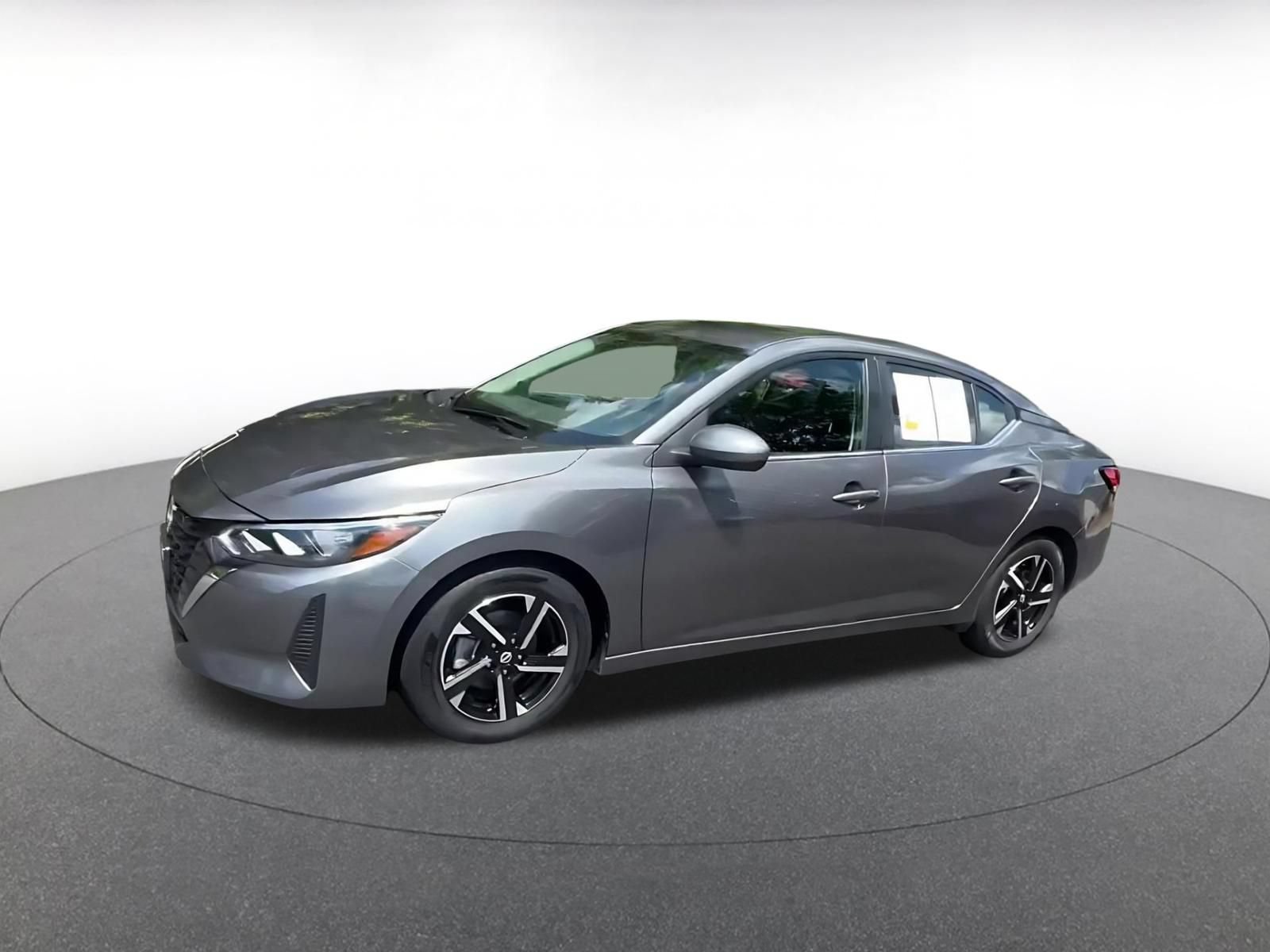 Used 2025 Nissan Sentra SV FWD image 8