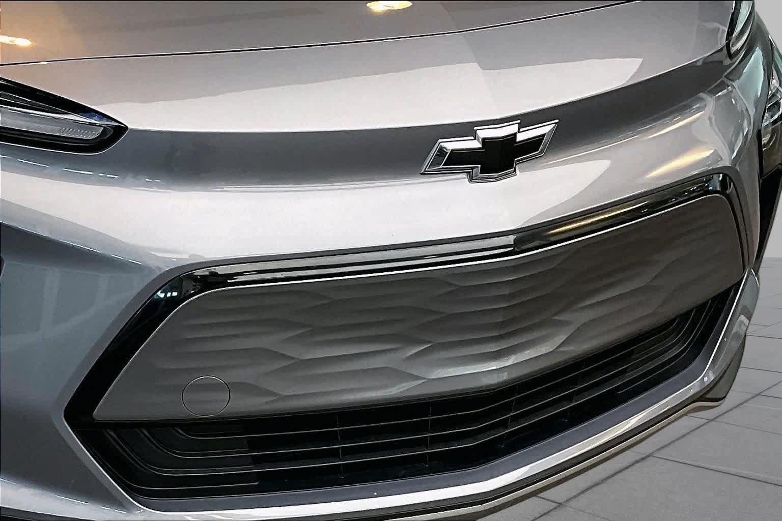 Used 2022 Chevrolet Bolt EUV LT w/ Convenience Package FWD image 29