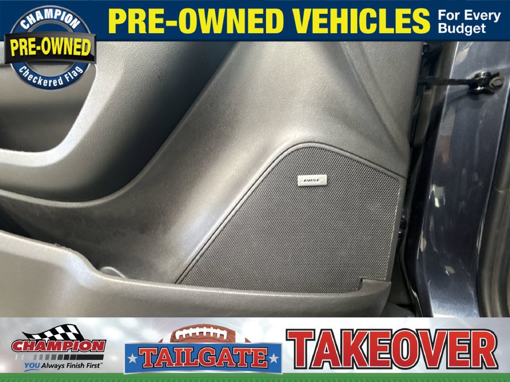 Used 2018 Chevrolet Trax LT w/ Sun & Sound Package FWD image 32