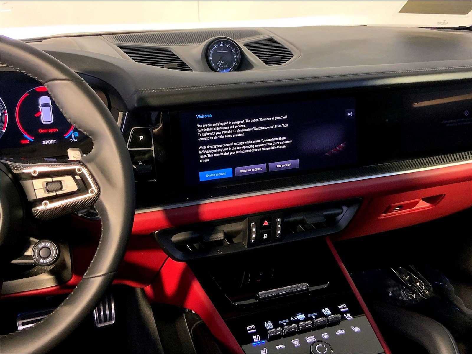 Certified 2025 Porsche Cayenne Turbo AWD/4WD image 16