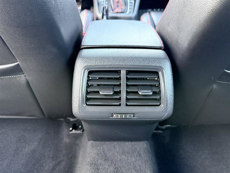 Used 2017 Volkswagen GTI SE FWD image 30