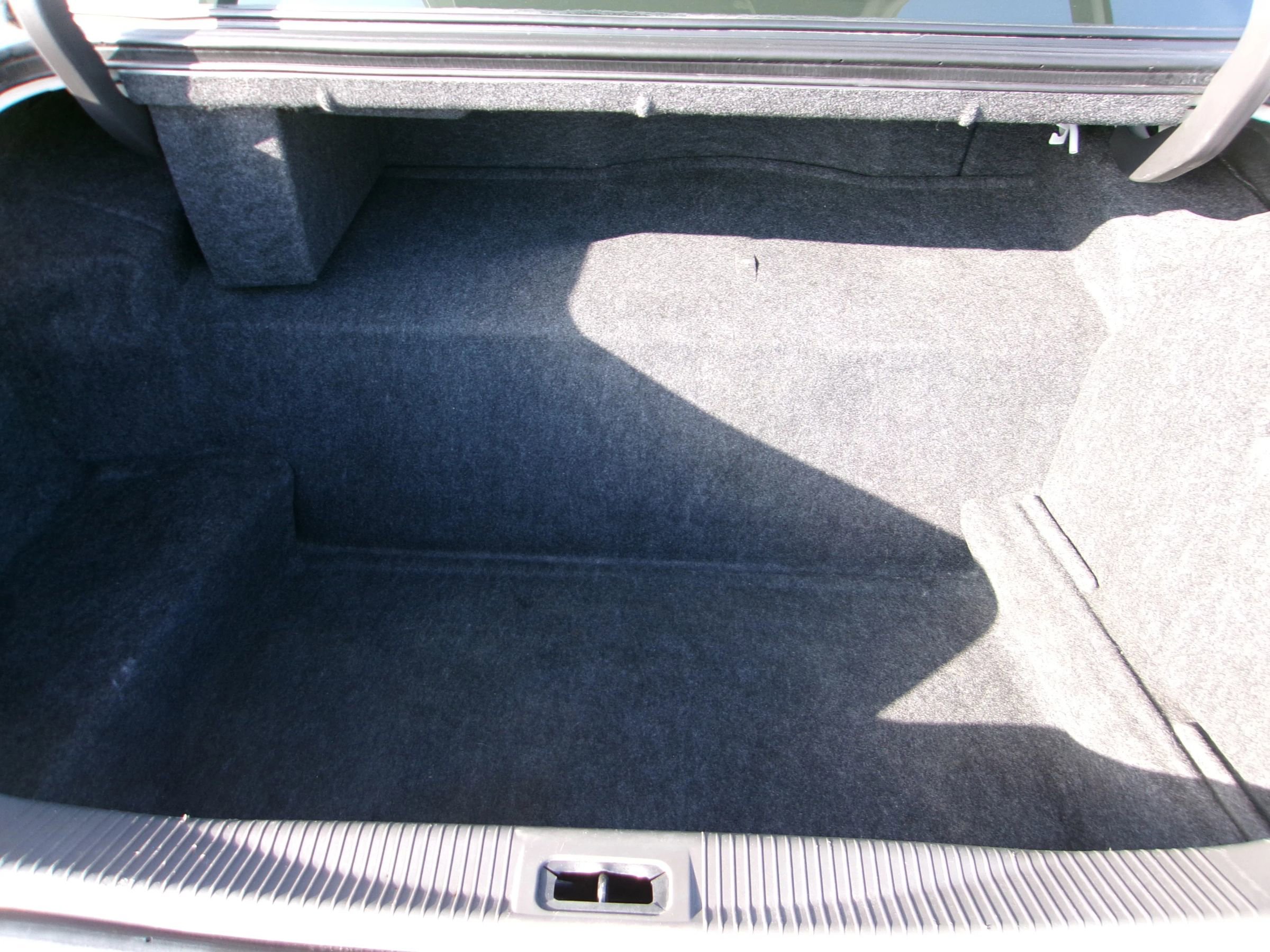 Used 2007 Lincoln Town Car Signature Limited image 6