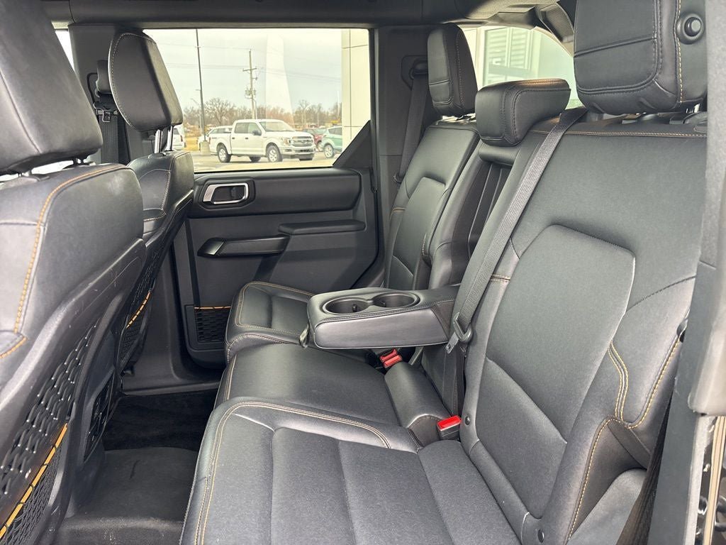 Used 2024 Ford Bronco Badlands w/ Sasquatch Package AWD/4WD image 18