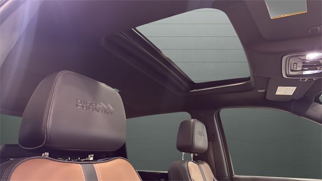 Used 2022 Chevrolet Silverado 3500 High Country w/ Safety Package II image 36