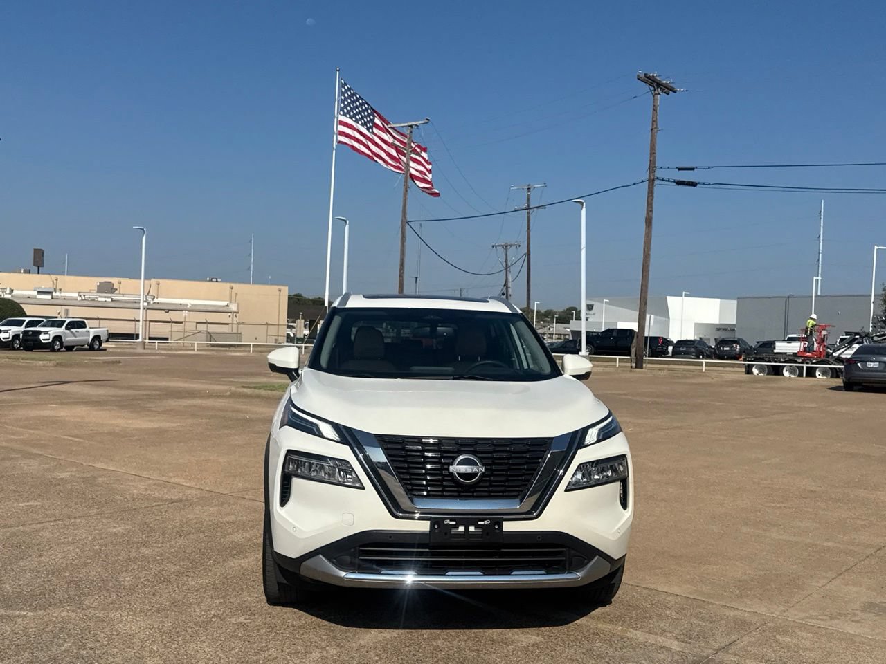 Certified 2023 Nissan Rogue Platinum w/ Platinum Premium Package AWD/4WD image 4