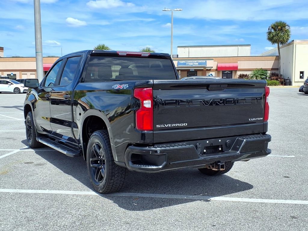 Used 2022 Chevrolet Silverado 1500 Custom w/ Safety Confidence Package AWD/4WD image 5