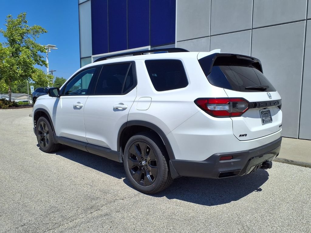 Used 2026 Honda Pilot Black Edition image 4