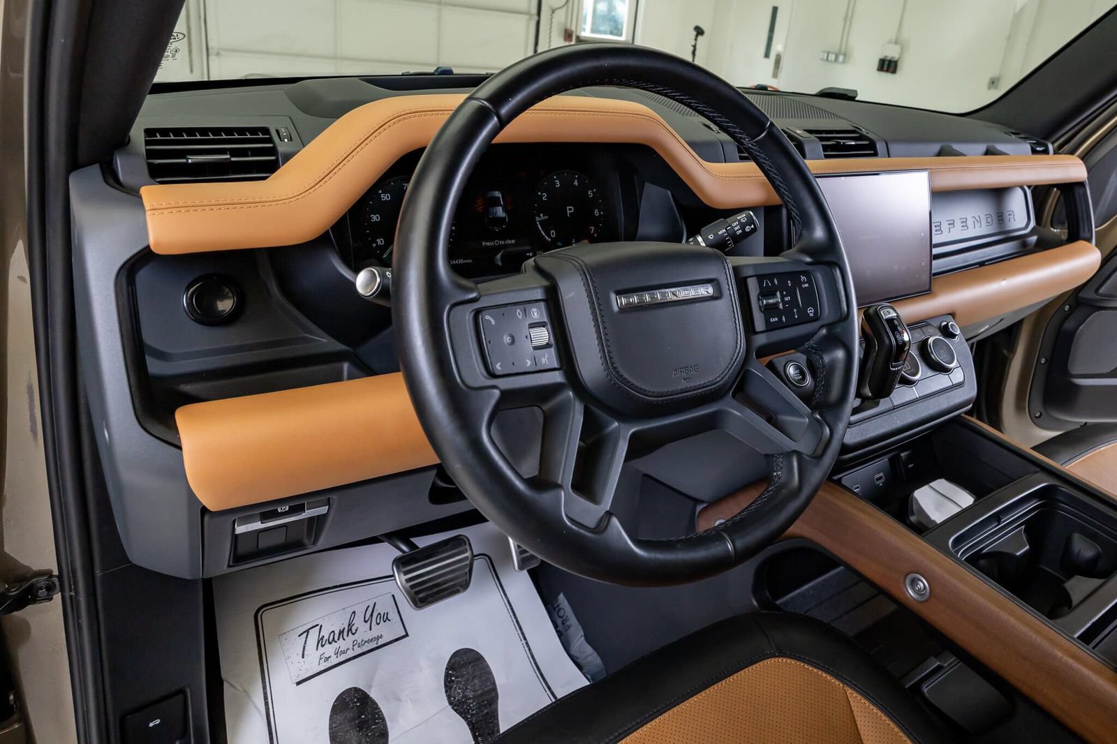 Used 2024 Land Rover Defender 110 X AWD/4WD image 12