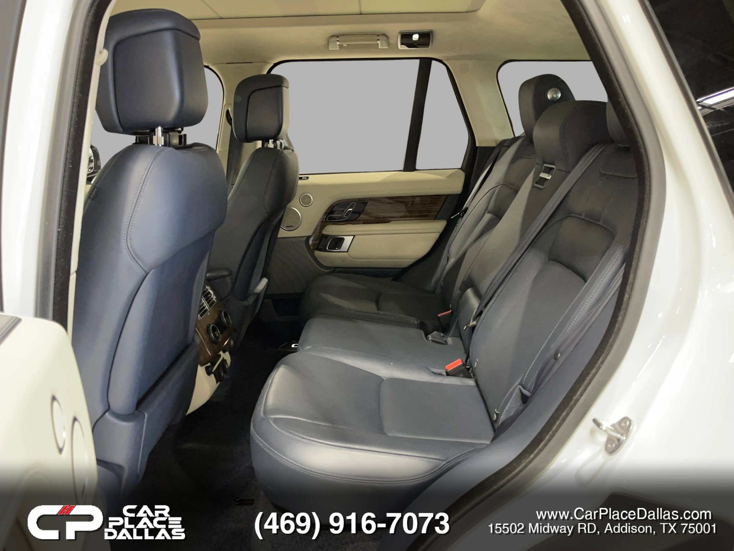 Used 2018 Land Rover Range Rover HSE image 28