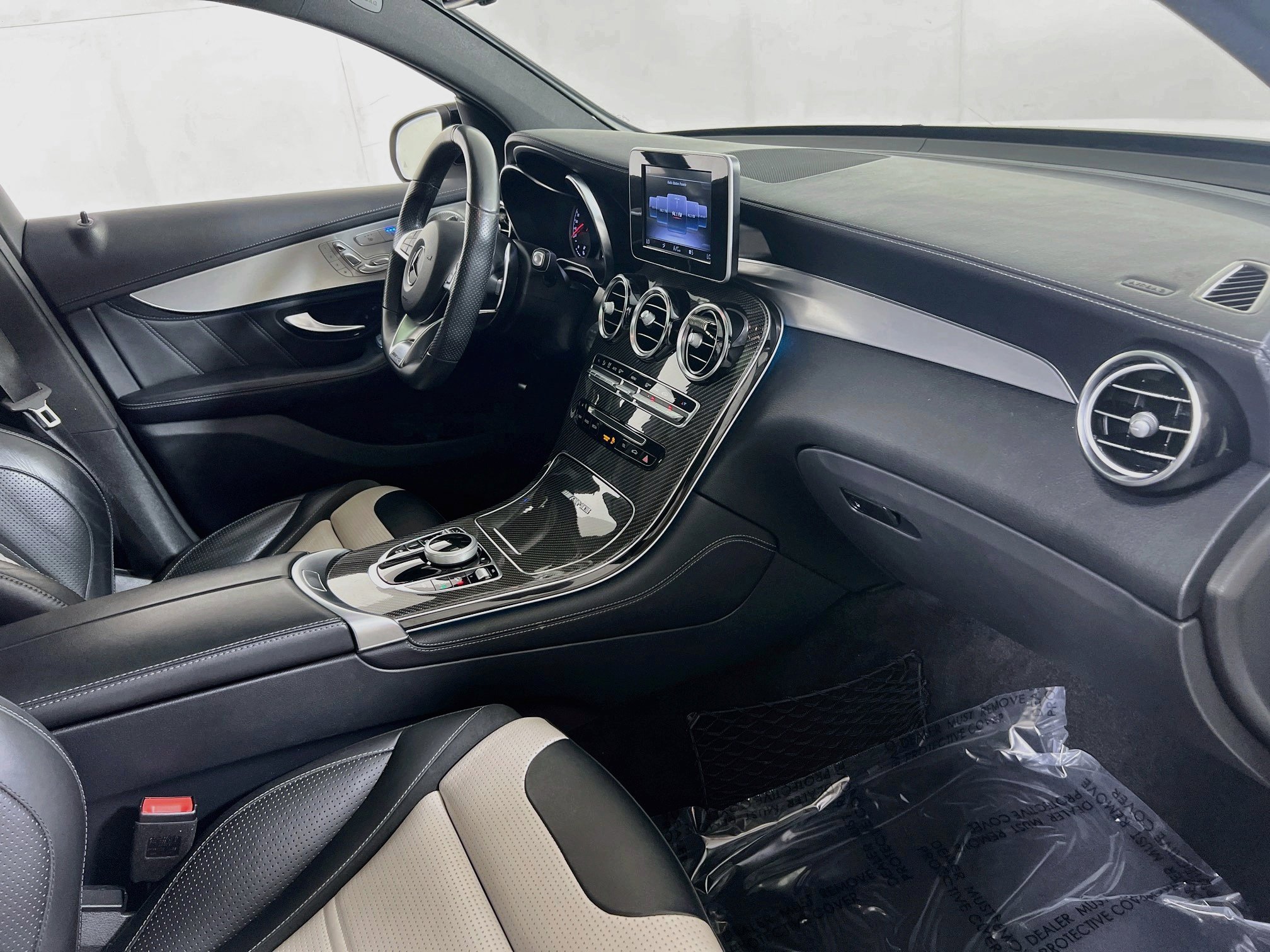 Used 2019 Mercedes-Benz GLC 63 AMG 4MATIC image 29