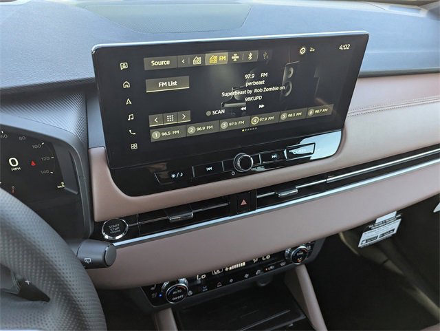 New 2025 Mitsubishi Outlander SEL image 14