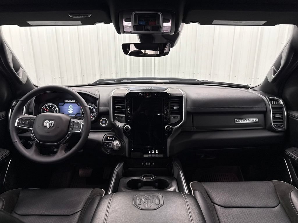 Used 2025 RAM 1500 Laramie w/ Sport Appearance Package AWD/4WD image 17