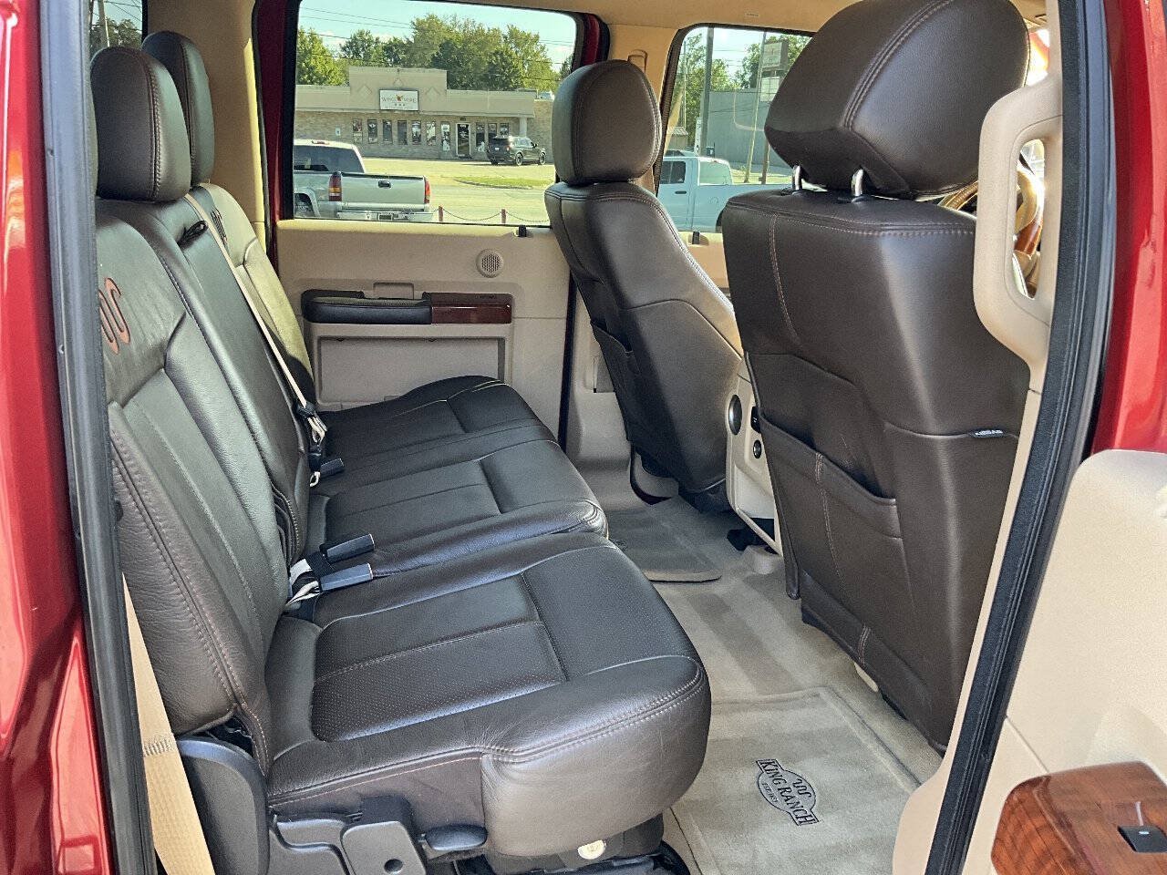 Used 2015 Ford F250 King Ranch w/ FX4 Off-Road Package AWD/4WD image 25