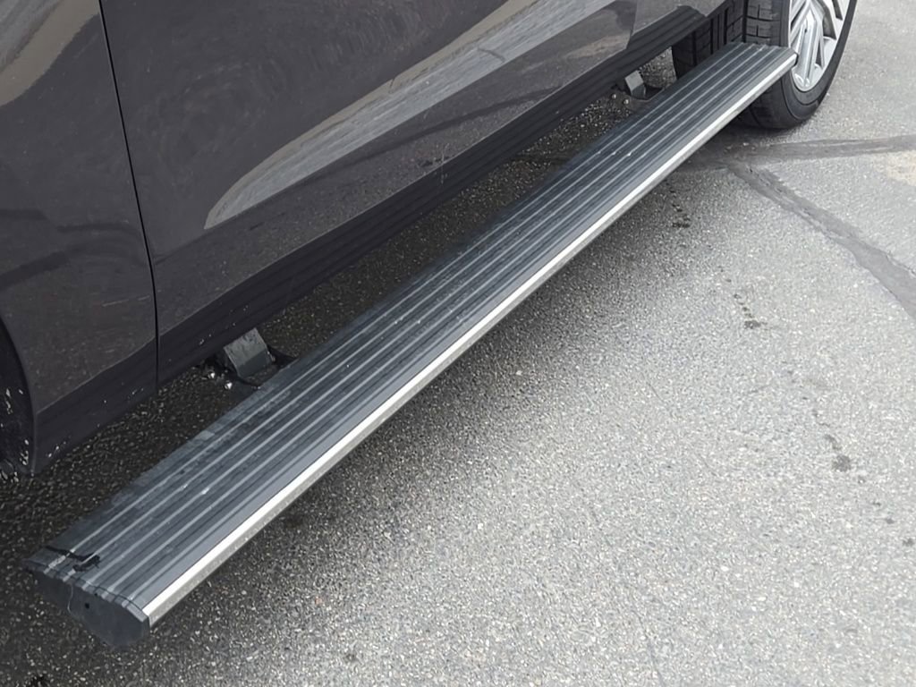 Used 2024 Ford Expedition Limited AWD/4WD image 12