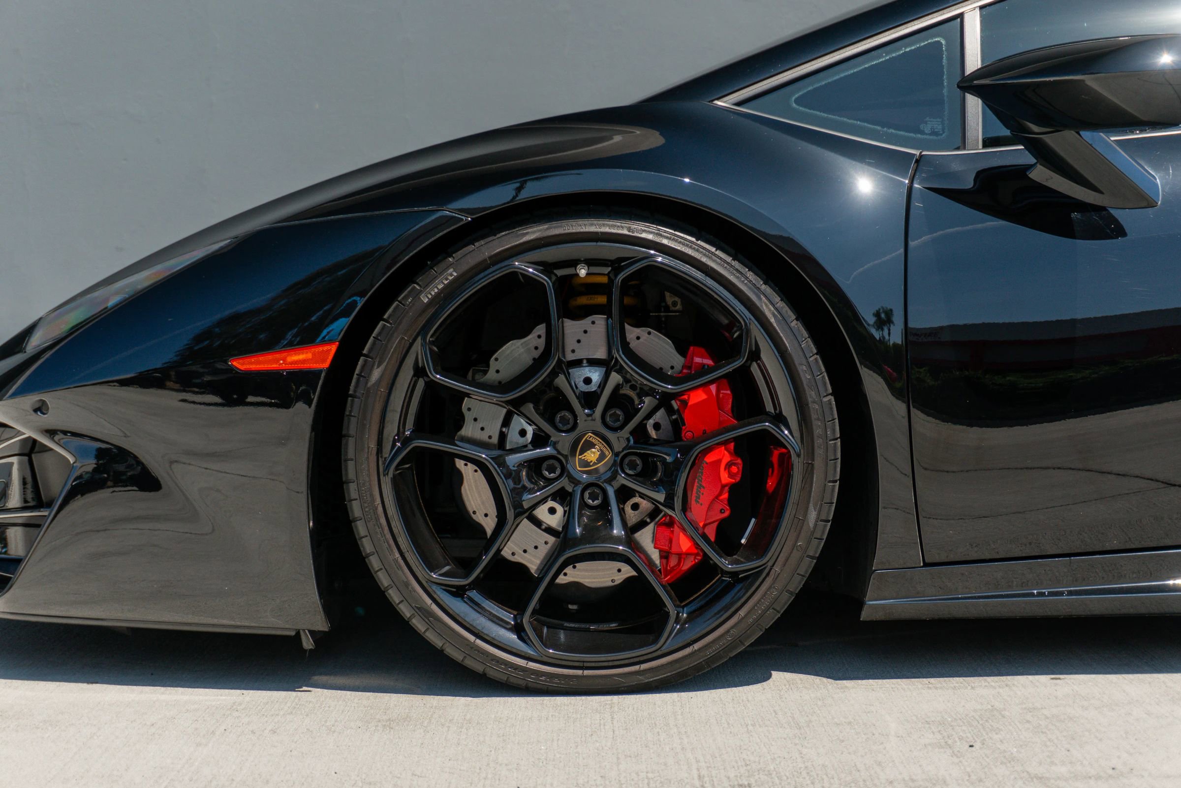 Used 2019 Lamborghini Huracan LP 580-2 image 16