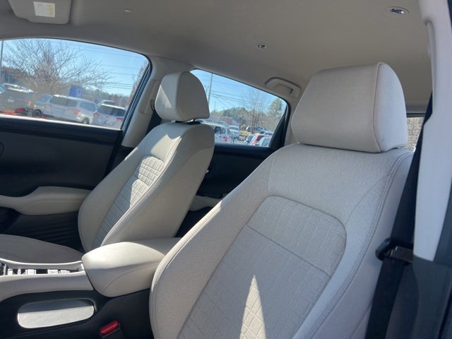 Used 2025 Honda HR-V LX image 10