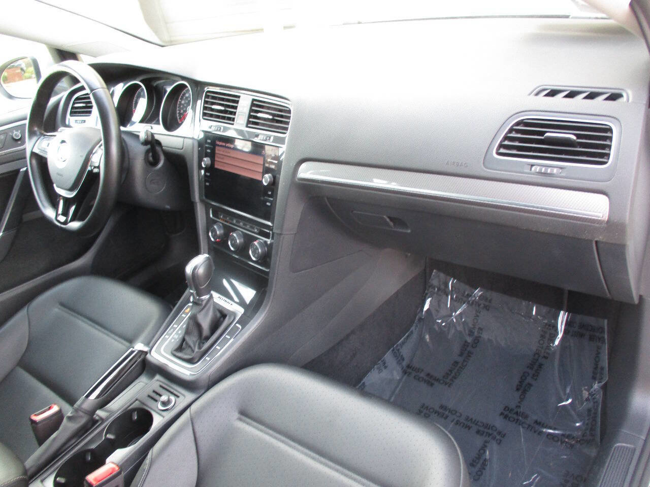 Used 2018 Volkswagen Golf Alltrack SE image 96