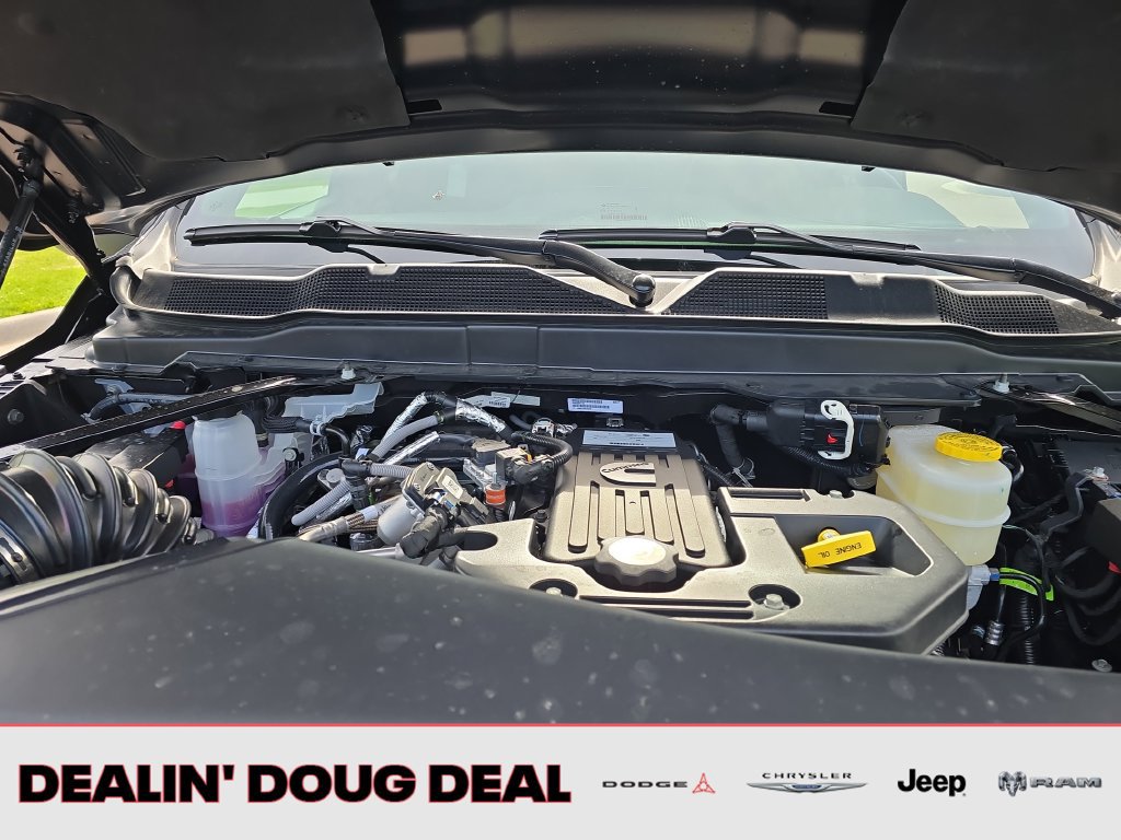 New 2026 RAM 2500 Laramie w/ Night Edition AWD/4WD image 21