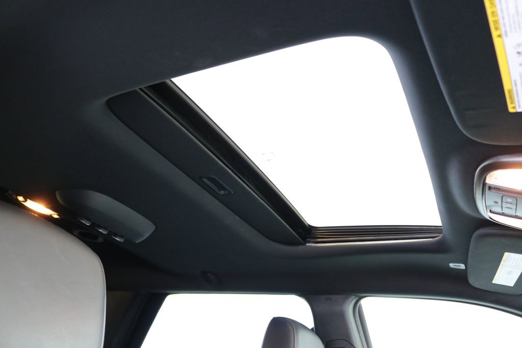 Used 2024 Dodge Durango R/T image 38