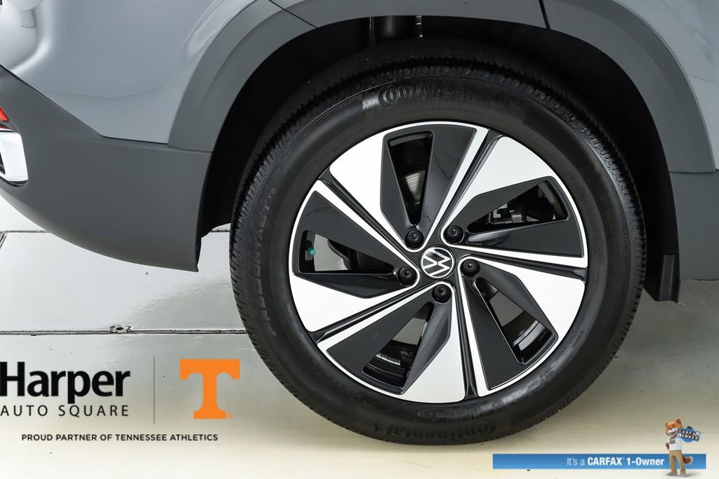 Used 2024 Volkswagen Taos SE image 51