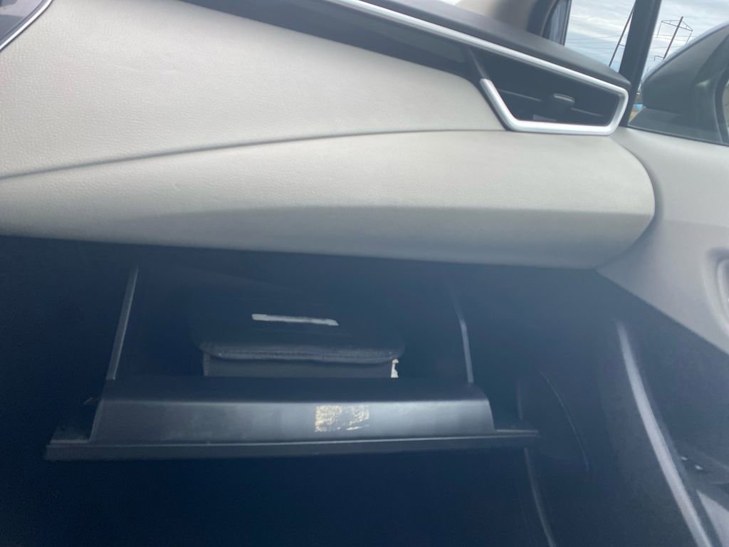 Used 2024 Toyota Corolla LE w/ LE Convenience Package image 21