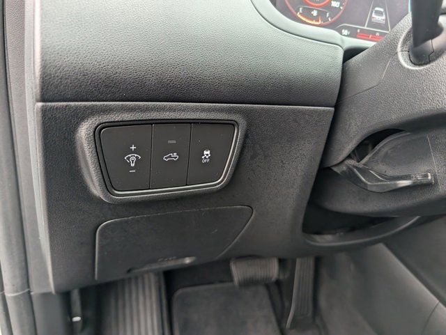 Used 2023 Hyundai Santa Cruz SEL Premium image 18