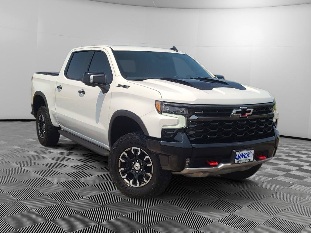 Used 2024 Chevrolet Silverado 1500 ZR2 w/ Technology Package AWD/4WD image 5