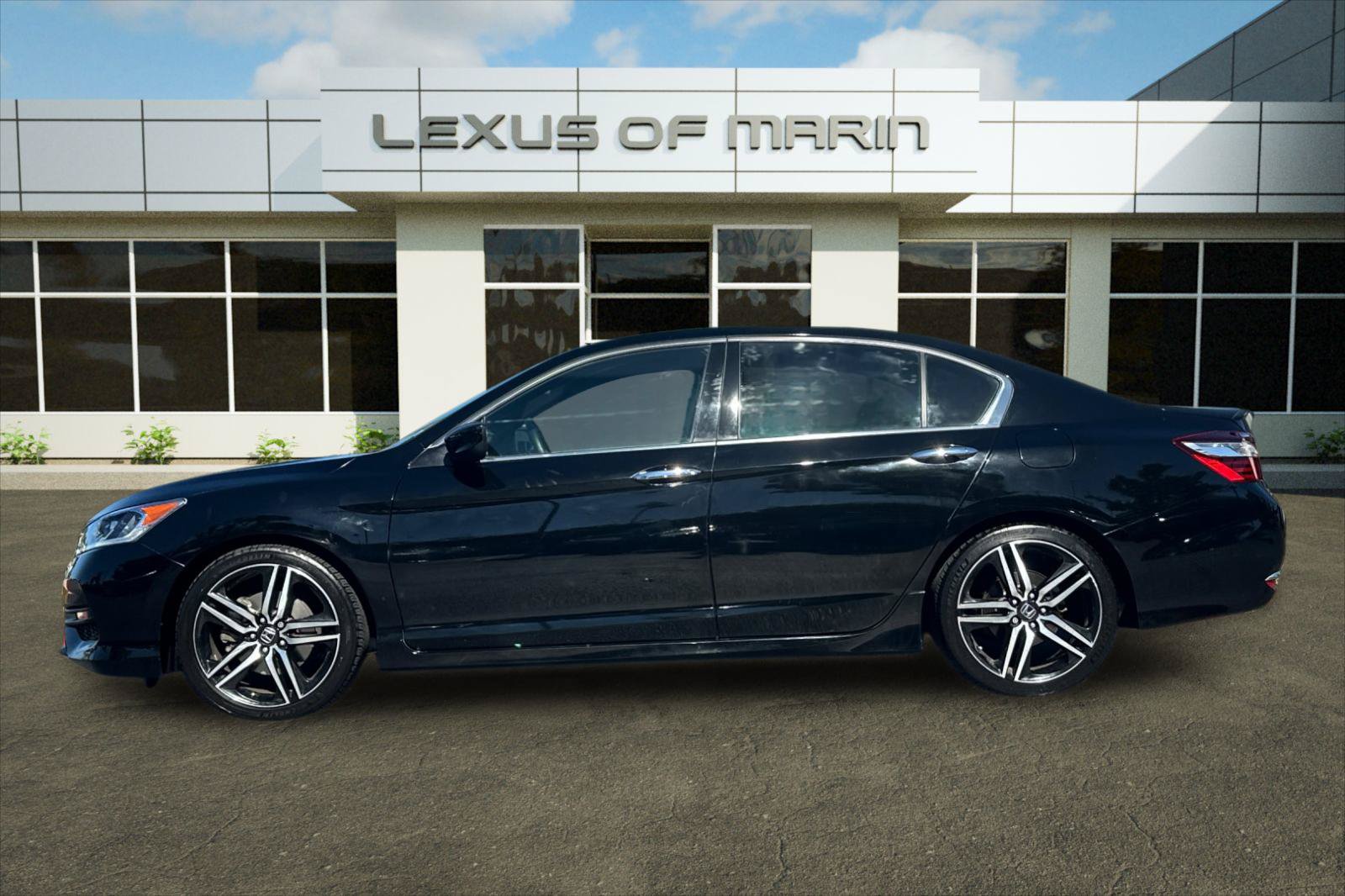 Used 2017 Honda Accord Sport image 2
