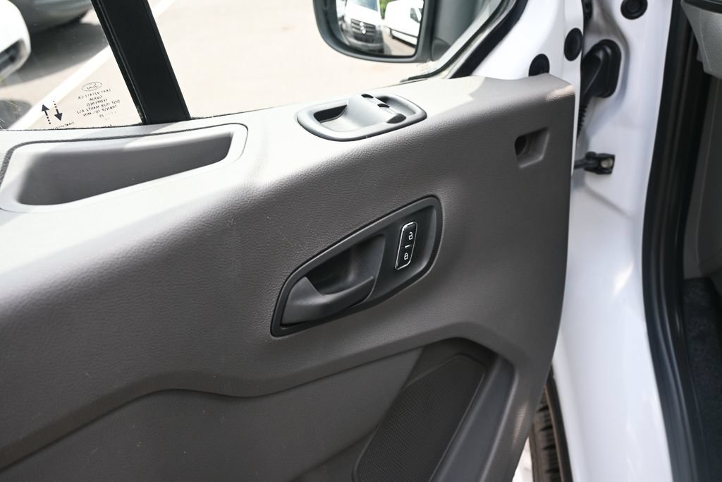 Used 2025 Ford Transit 250 Low Roof w/ Exterior Upgrade Package RWD image 8