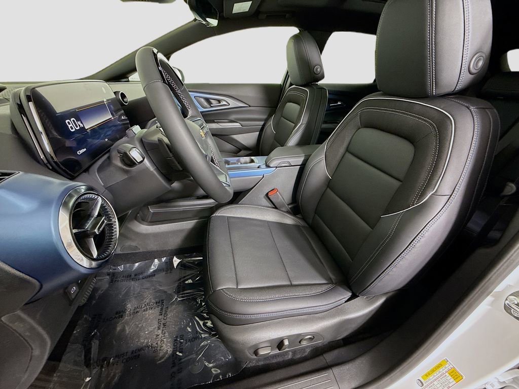 New 2026 Chevrolet Equinox EV LT image 20