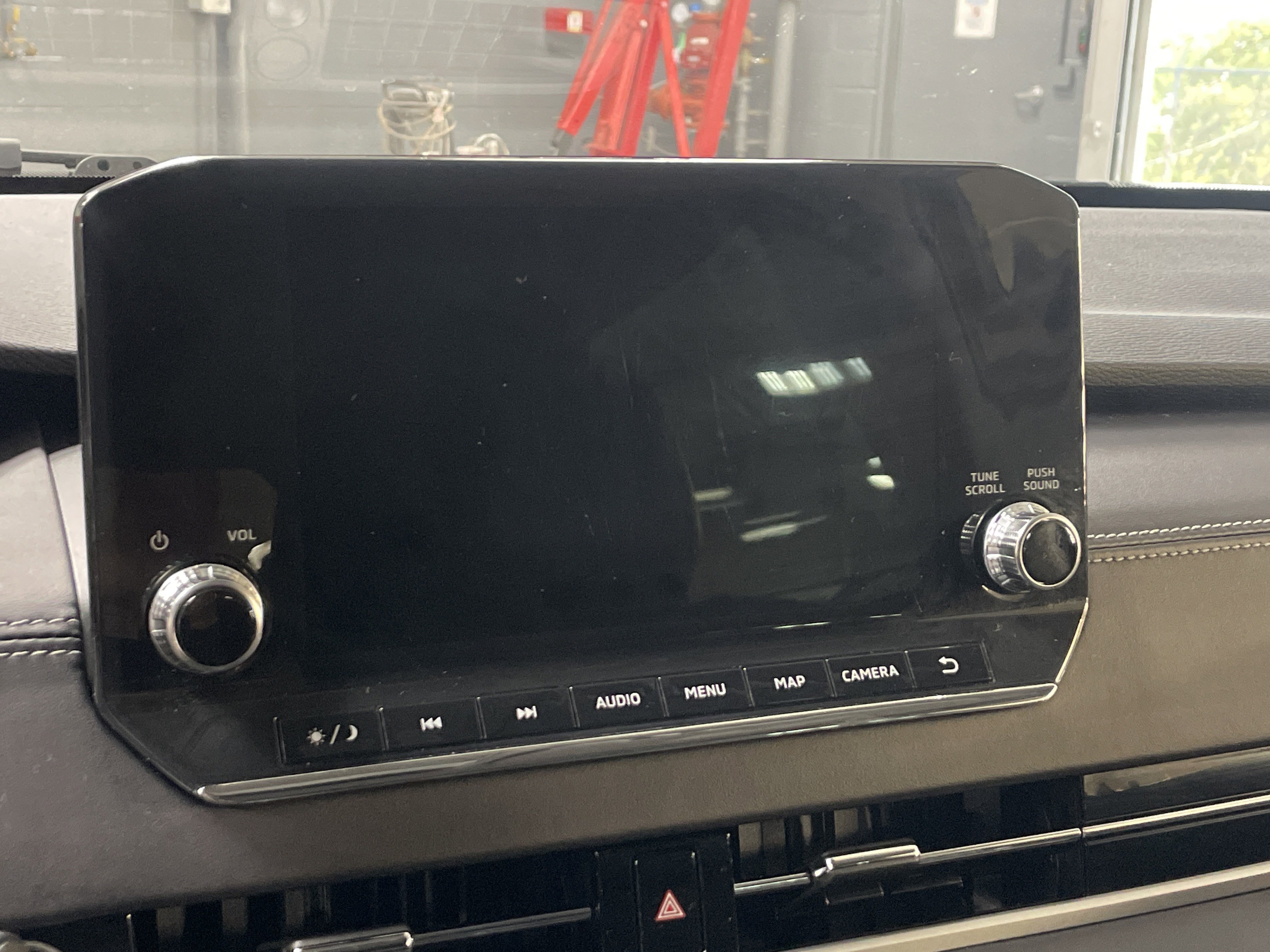 Used 2022 Mitsubishi Outlander SE image 23