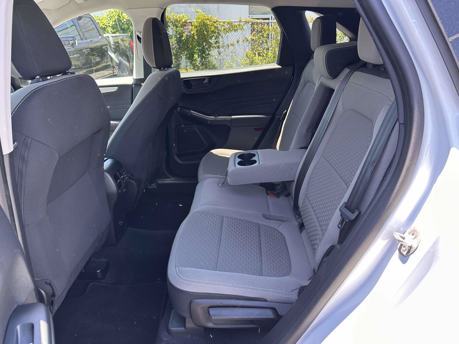 Used 2022 Ford Escape SE w/ SE Sport Appearance Package AWD/4WD image 13