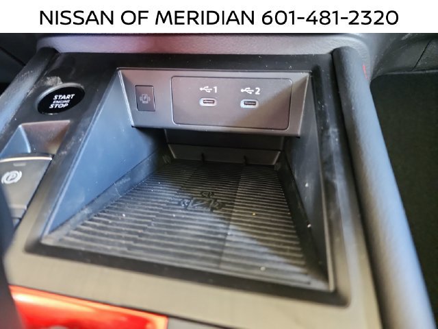 New 2026 Nissan Kicks SR w/ Cold Weather Package FWD image 17