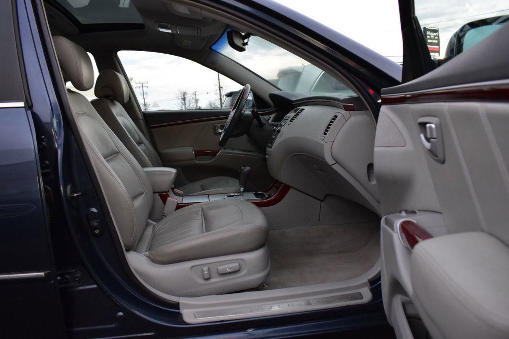 Used 2006 Hyundai Azera SE image 17