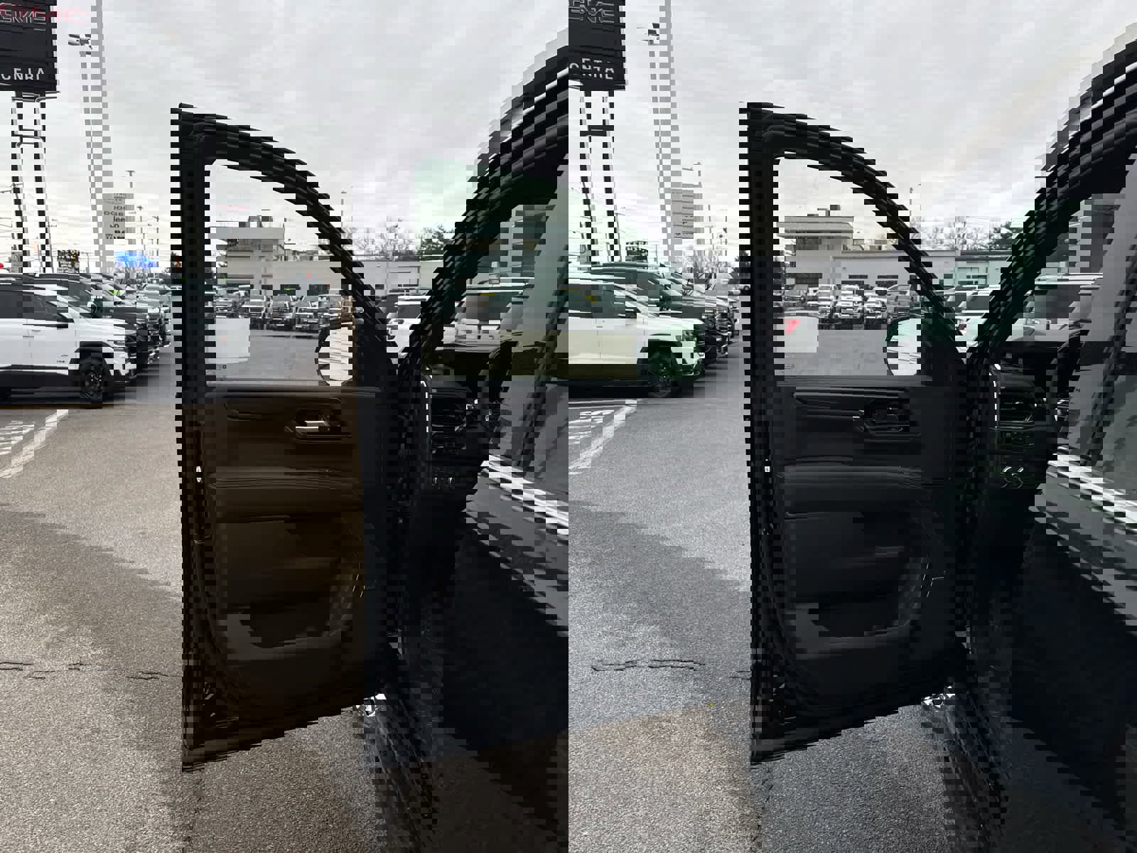 New 2026 GMC Yukon XL Elevation w/ Elevation Premium Package image 19