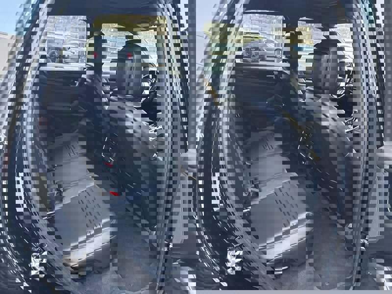 Used 2021 Porsche Cayenne S w/ Premium Package image 9