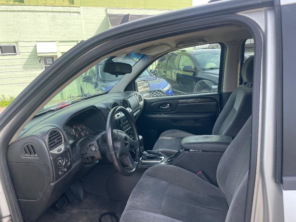 Used 2008 GMC Envoy SLE image 8