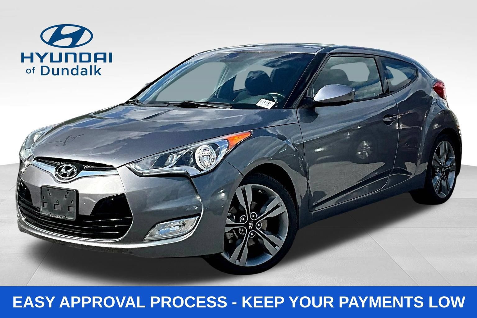 Used 2017 Hyundai Veloster Value Edition FWD image 1