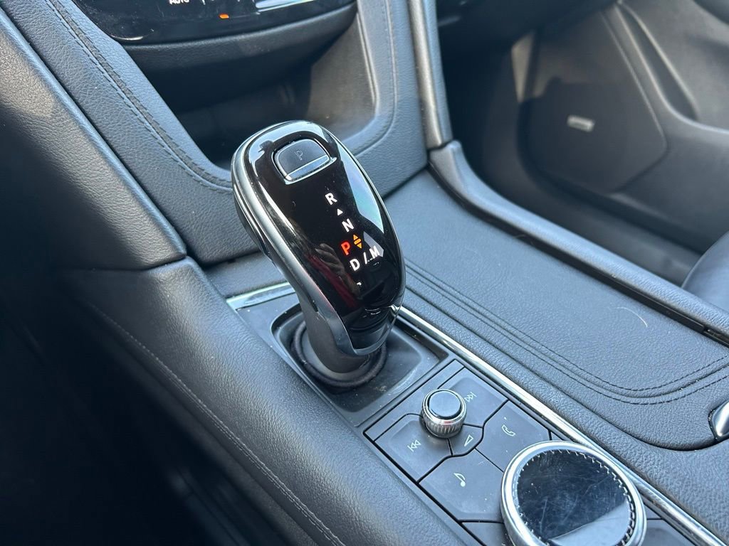 Used 2021 Cadillac XT6 Premium Luxury image 28