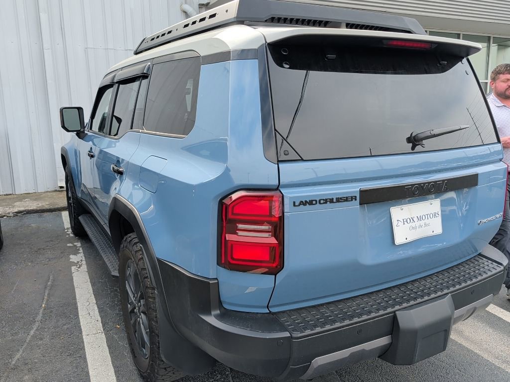 Used 2025 Toyota Land Cruiser w/ Premium Package image 5