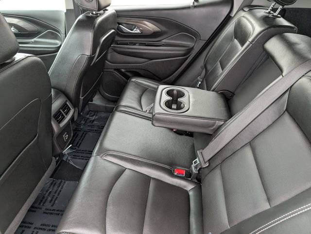 Used 2024 GMC Terrain SLT image 20