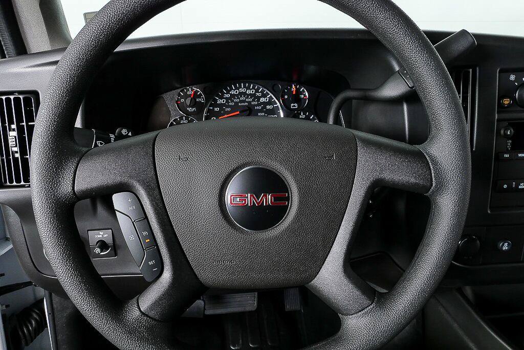 New 2025 GMC Savana 2500 w/ Driver Convenience Package RWD image 10