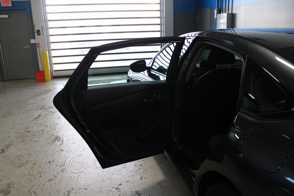 Used 2025 Honda Accord SE image 14