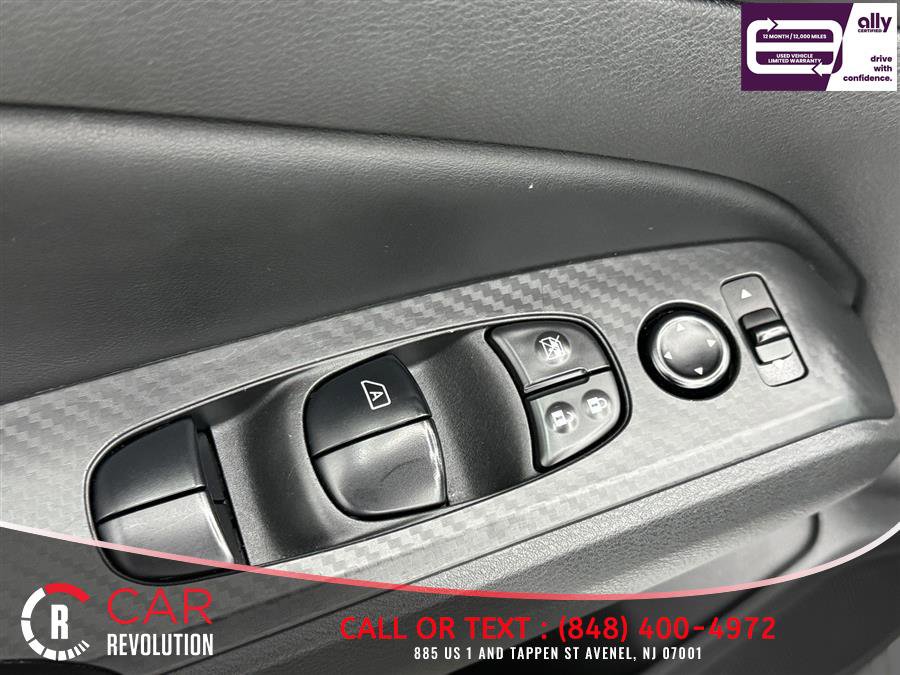 Used 2024 Nissan Altima 2.5 SV FWD image 40
