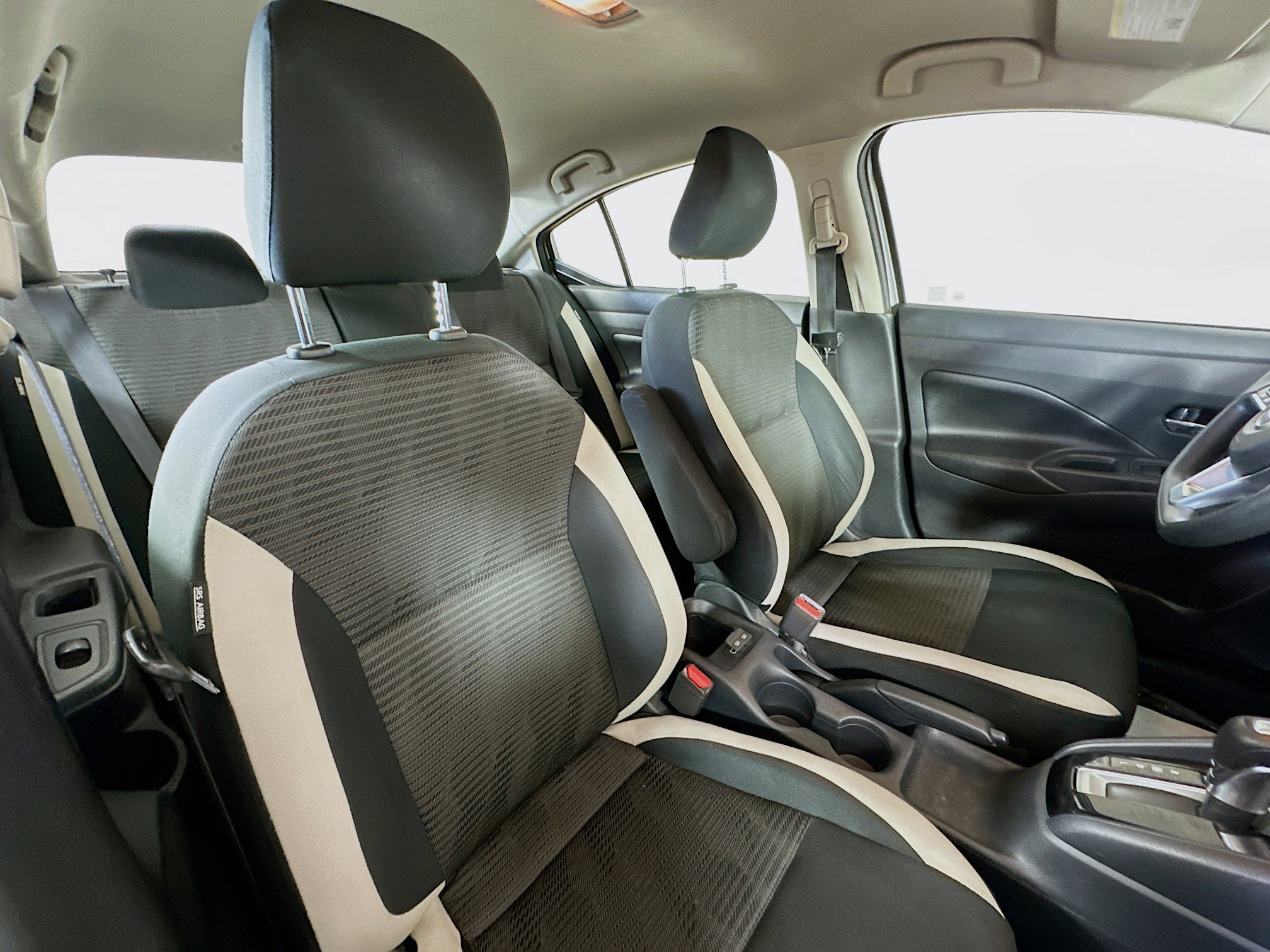 Used 2020 Nissan Versa SV image 25